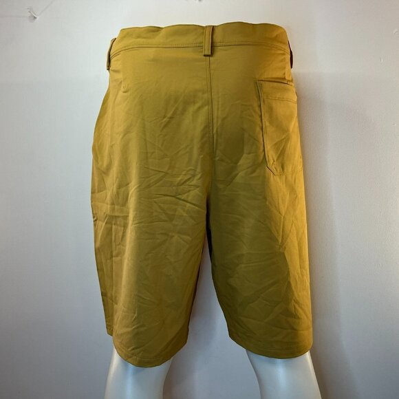 Backcountry Men's Apple Cinnamon Hybrid Shorts - Size 38 - NWT - Picture 4 of 5